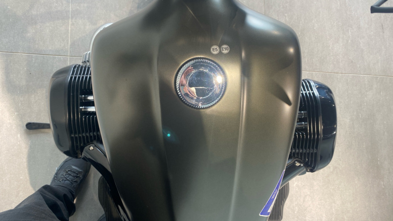 BMW R18 First Edition